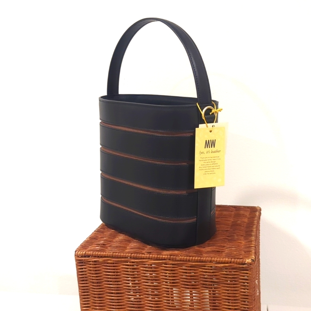 Most Wanted USA cylinder bag